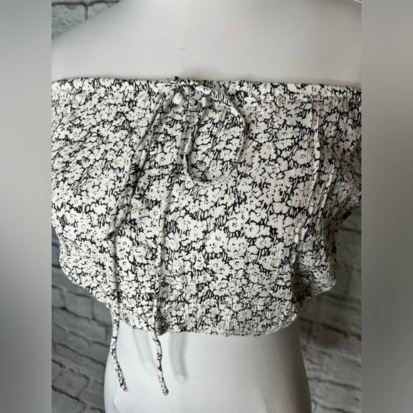 Volcom white floral tube top new size women’s small - Picture 3 of 7